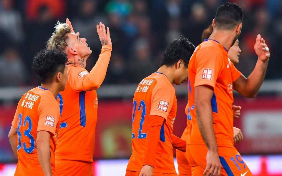 米乐M6官方入口|
中超广州恒大或横扫河南建业 山东鲁能努力远离保级区(图1)