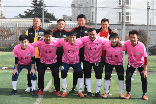 冷门迭爆 王者加冕 “青岛球王”五人制足球赛成人组角逐落幕‘m6最新官网’(图4)
冷门迭爆 王者加冕 “青岛球王”五人制足球赛成人组角逐落幕‘m6最新官网’(图4)